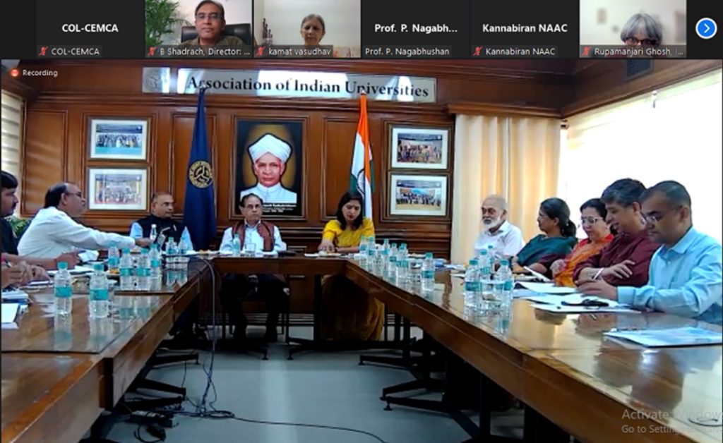 Participants from CEMCA and the Association of Indian Universities at the Expert Committee on National Policy on Blended Learning (NPBL).